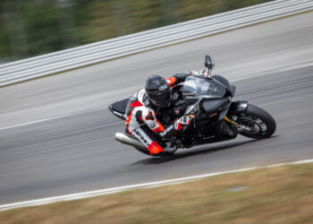 Novo Bridgestone BATTLAX Racing Street RS12