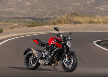 Nova MV Agusta Brutale 800 é brutalmente divertida