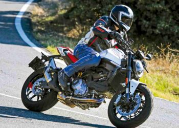 Teste – Ducati Monster – Monstruosamente bela