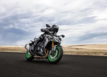 Esta é a nova Kawasaki Z1100 para 2026
