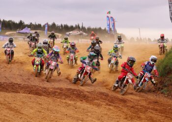 Motocross fecha época em Aveiras de Baixo