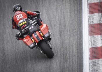 Harley-Davidson Bagger World Cup com mais detalhes