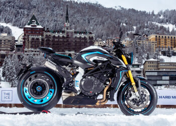 MV Agusta Rush Titanio – Arte sobre rodas