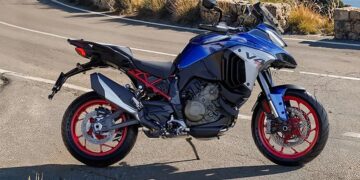 Ducati com personalizações de fábrica nas suas motos