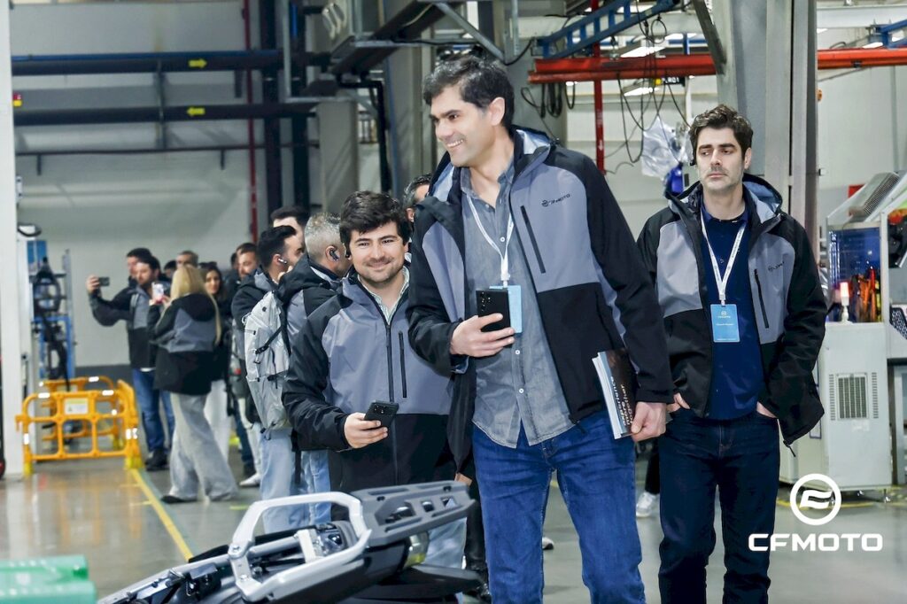 CFMOTO: comitiva portuguesa