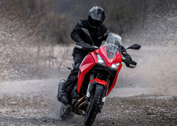 Moto Morini X-CAPE 700 em campanha