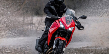 Moto Morini X-CAPE 700 em campanha