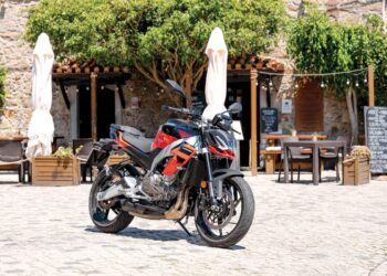 Ensaio Aprilia Tuono 457 – Deixa o resto
