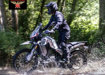 Moto Morini ALLTRHIKE 450 em campanha
