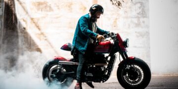Royal Enfield Shotgun 650 foi rainha em grande final europeia