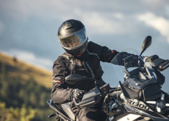 SCHUBERTH apresenta o C5 ANC e inaugura uma nova era de silêncio na estrada