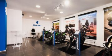 Bajaj com nova loja flagship no Porto