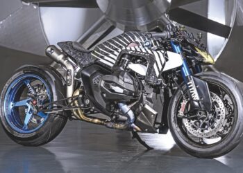 Supermoto BMW R 1300 “TITAN” – Fúria bávara