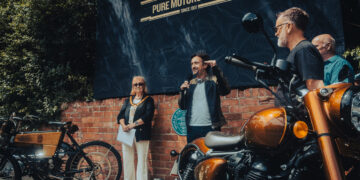 Royal Enfield celebra 125 anos em Redditch com um tributo às suas origens