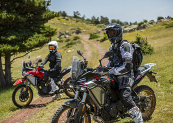 QJ Motor SRT 450X: a nova aposta Adventure de média cilindrada