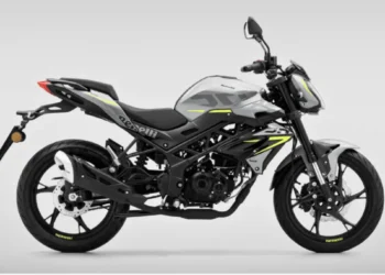 Benelli renova a naked urbana BN 125 com novo grafismo