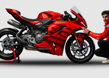 Ducati × We Are 93 sorteia Panigale V2 MM93 e treino com Marc Márquez