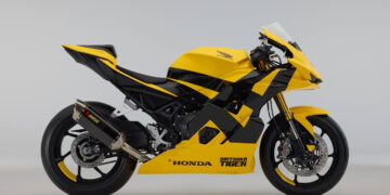 Honda e Onitsuka Tiger – Duas rodas e marca de moda juntas