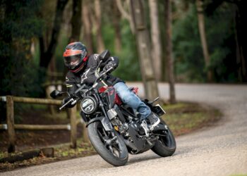 Contacto Honda CB125R – Começar com o pé direito