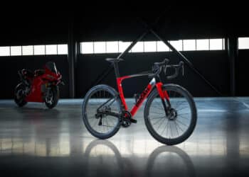 Ducati revela a gama Cycling 2027 com modelos de estrada, gravel e e‑MTB