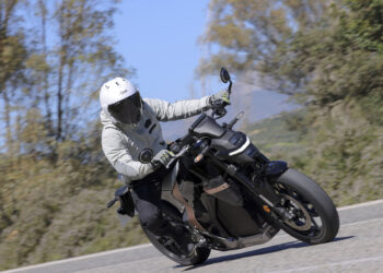 Contacto Honda WN7 – Estreia de alta voltagem